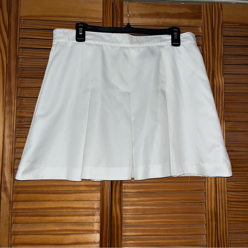 Tail White Pleated Mini Skirt Size 16